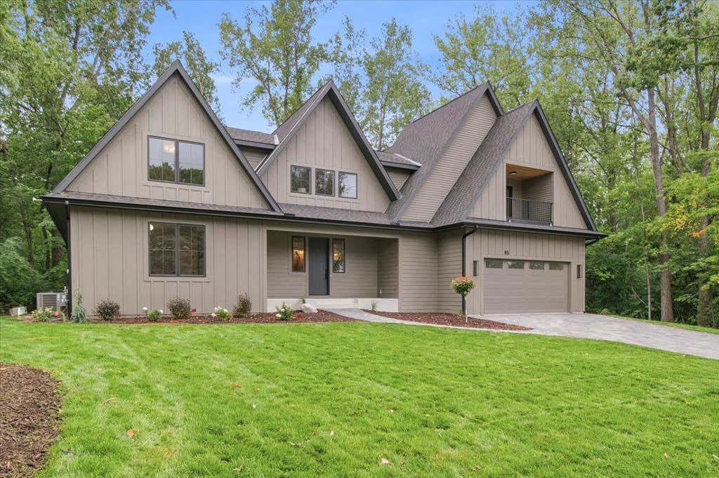 Photo of 85 Brentwood Avenue, Excelsior, MN 55331 (MLS # 7131363)