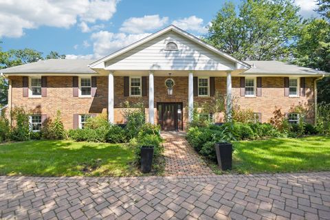 25 S Deep Lake Road North Oaks MN 55127