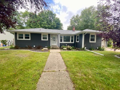 Photo of 712 S 11th Street, Montevideo, MN 56265 (MLS # 6786846)