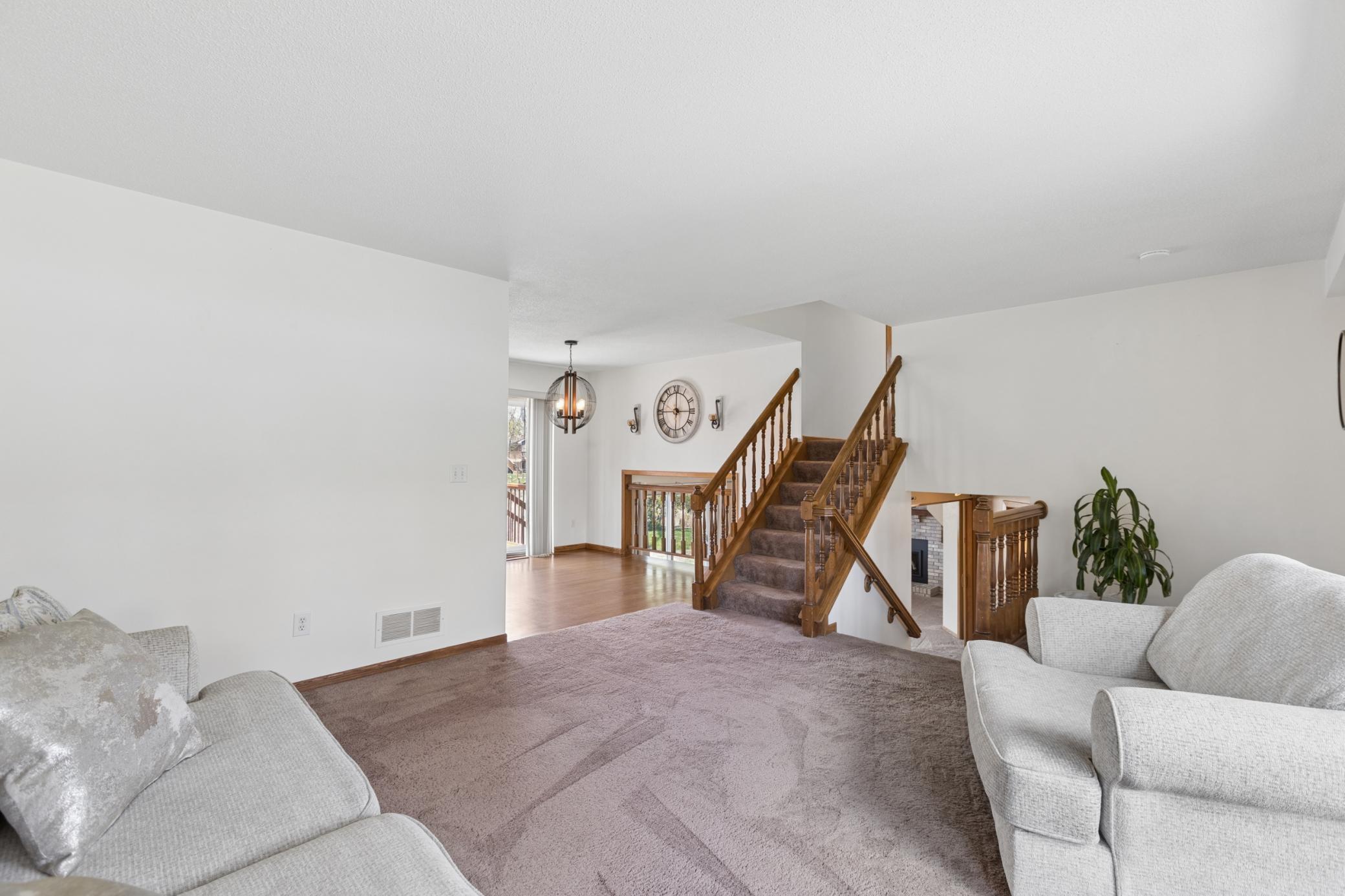 13522 Xavis St NW