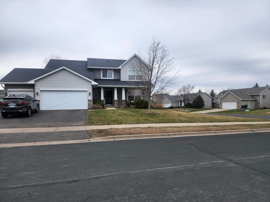 Photo of 924 Ivy Hills Road, Belle Plaine, MN 56011 (MLS # 7055694)