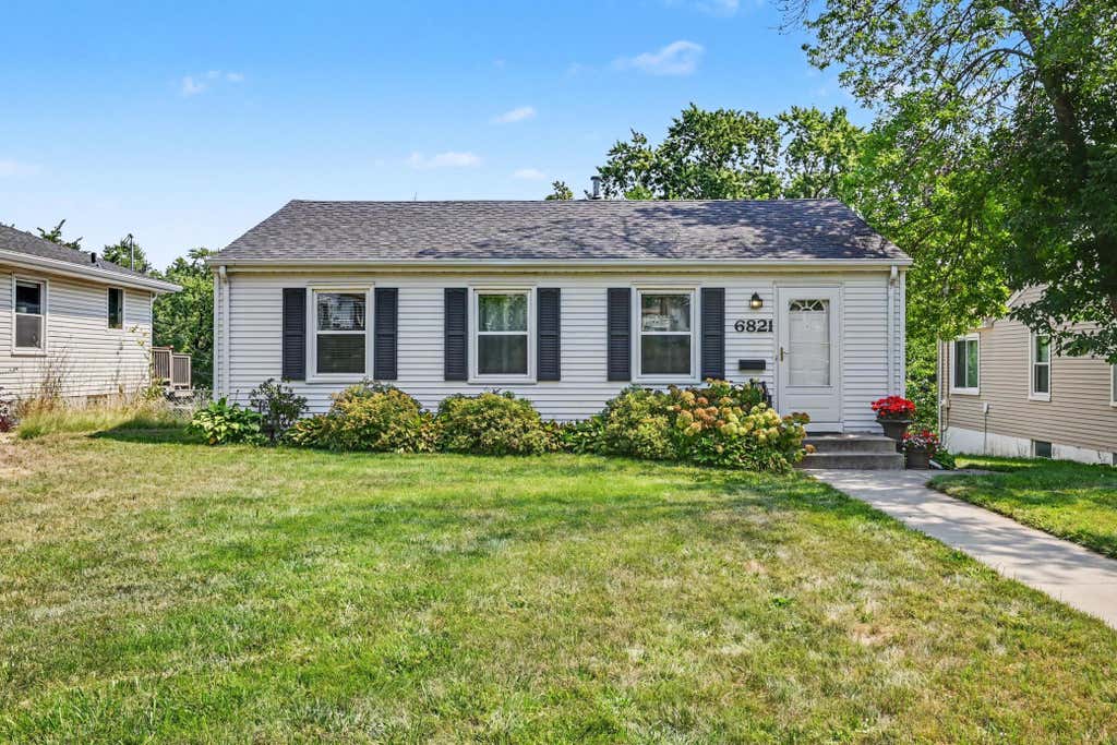 Photo of 6821 Upton Avenue S, Richfield, MN 55423 (MLS # 7119518)