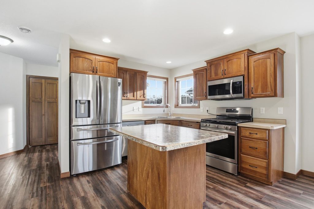 Photo of 465 Meadowview Court, Paynesville, MN 56362 (MLS # 7029004)