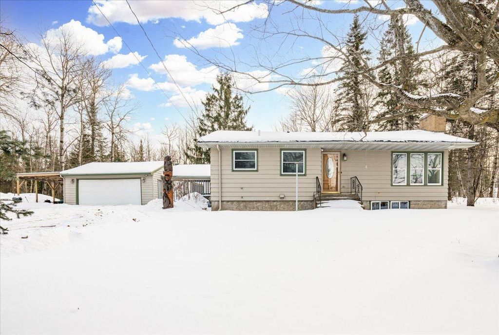 Photo of 4016 W Arrowhead Road, Duluth, MN 55811 (MLS # 7020044)