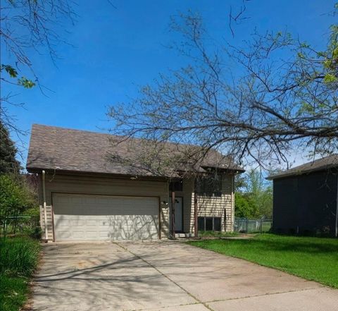 Photo of 301 Aster Drive, Northfield, MN 55057 (MLS # 7016004)