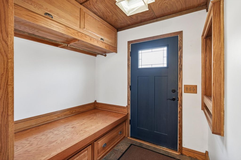 Photo of 2705 Golden Valley Road, Minneapolis, MN 55411 (MLS # 7029634)