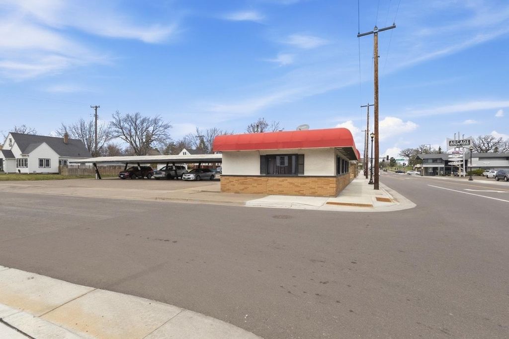 Photo of 1409 Arcade Street, Saint Paul, MN 55106 (MLS # 7059075)