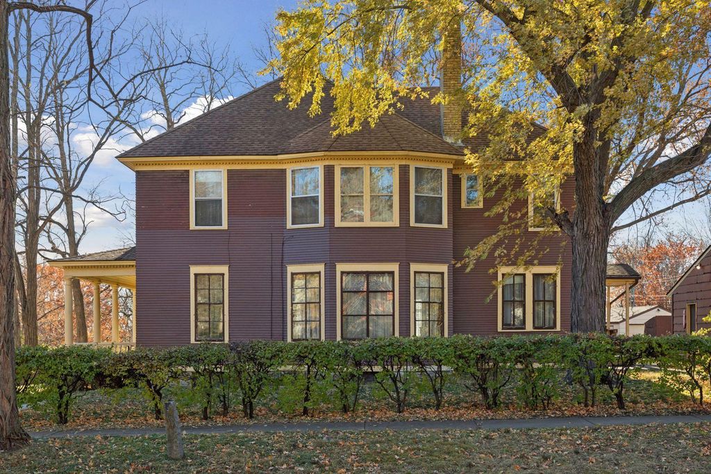 Photo of 1105 Jessie Street, Saint Paul, MN 55130 (MLS # 6825387)