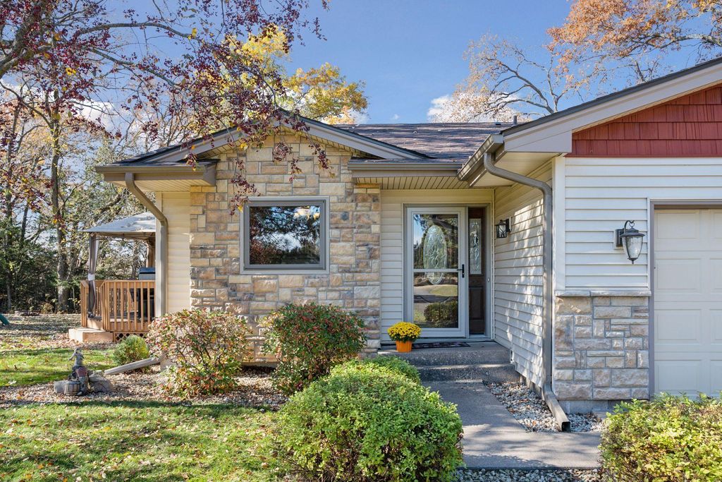 Photo of 34914 Linden Avenue, Lindstrom, MN 55045 (MLS # 7013821)