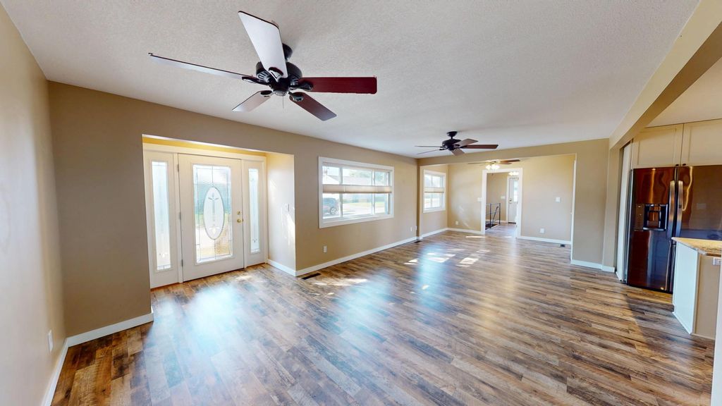 Photo of 705 Glenview Drive, Albert Lea, MN 56007 (MLS # 7021785)