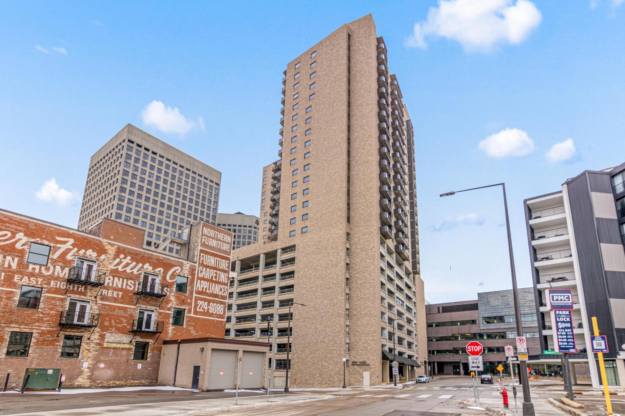 66 9th Street E 1910