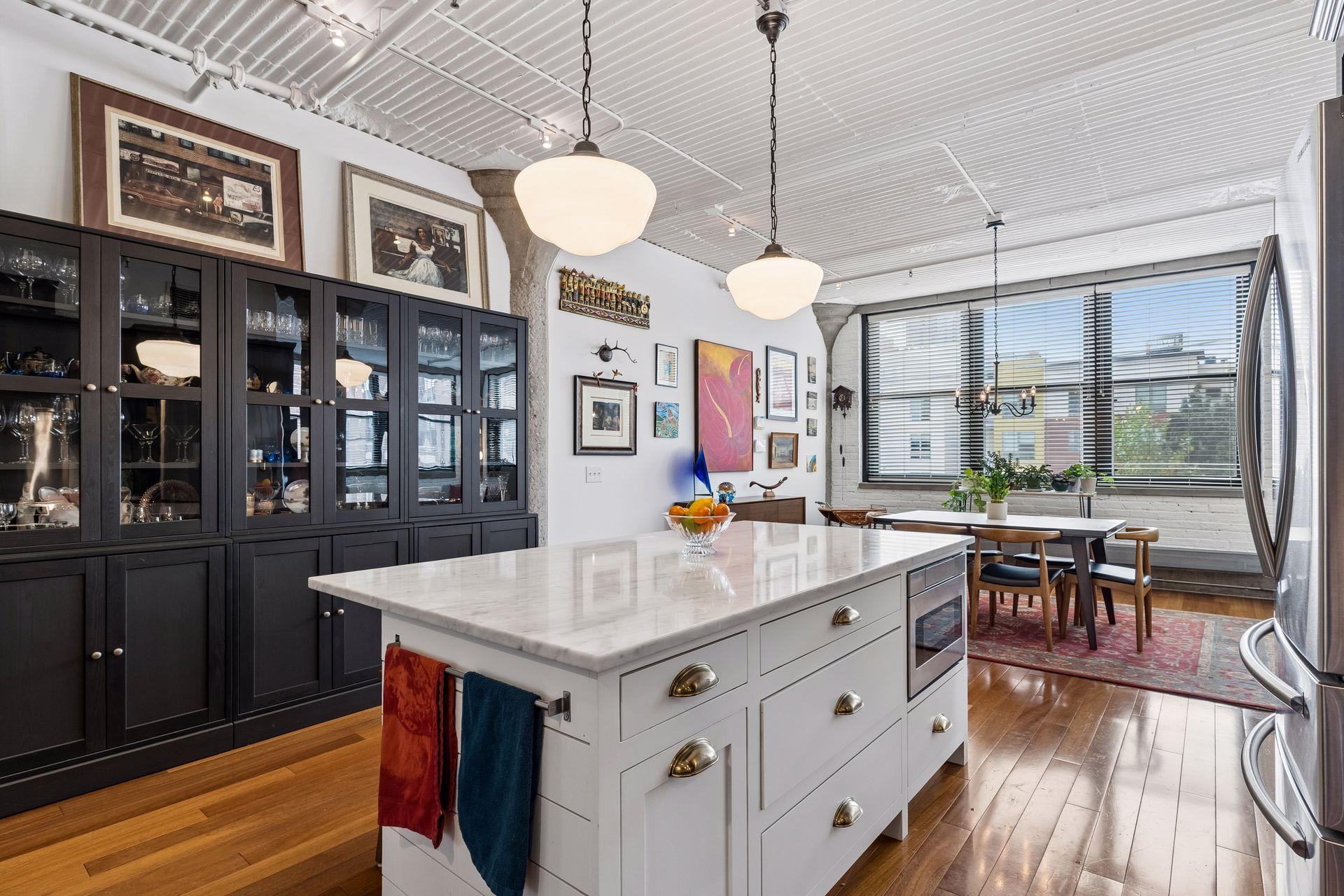 225 9th Street E 306