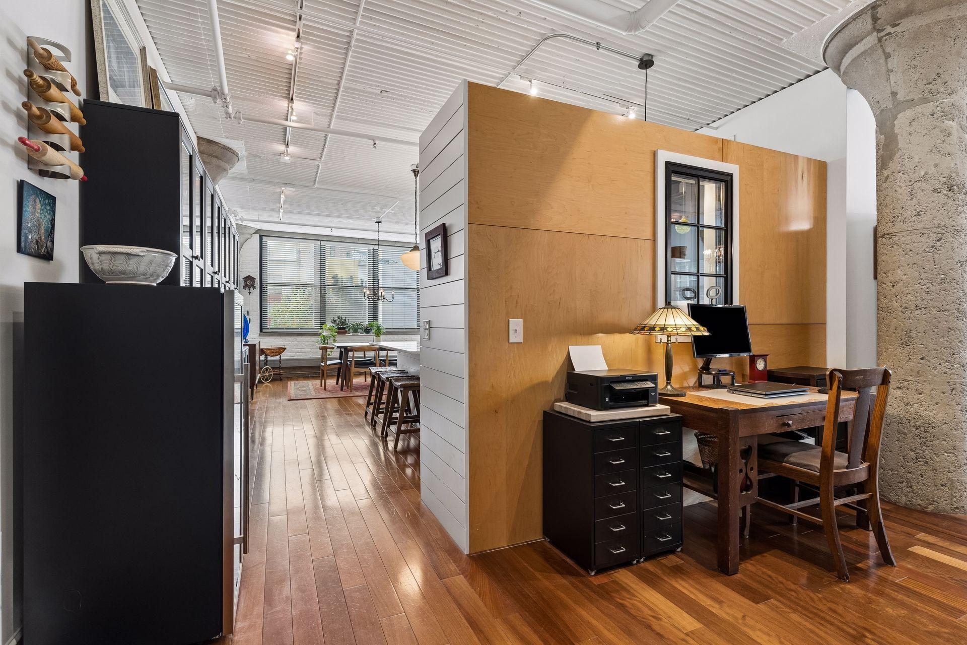225 9th Street E 306
