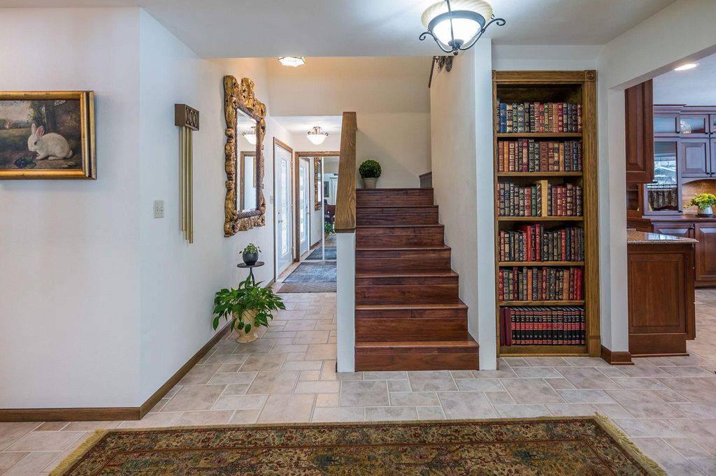 Photo of 211 Tanglewood Lane, Blue Earth, MN 56013 (MLS # 7008741)