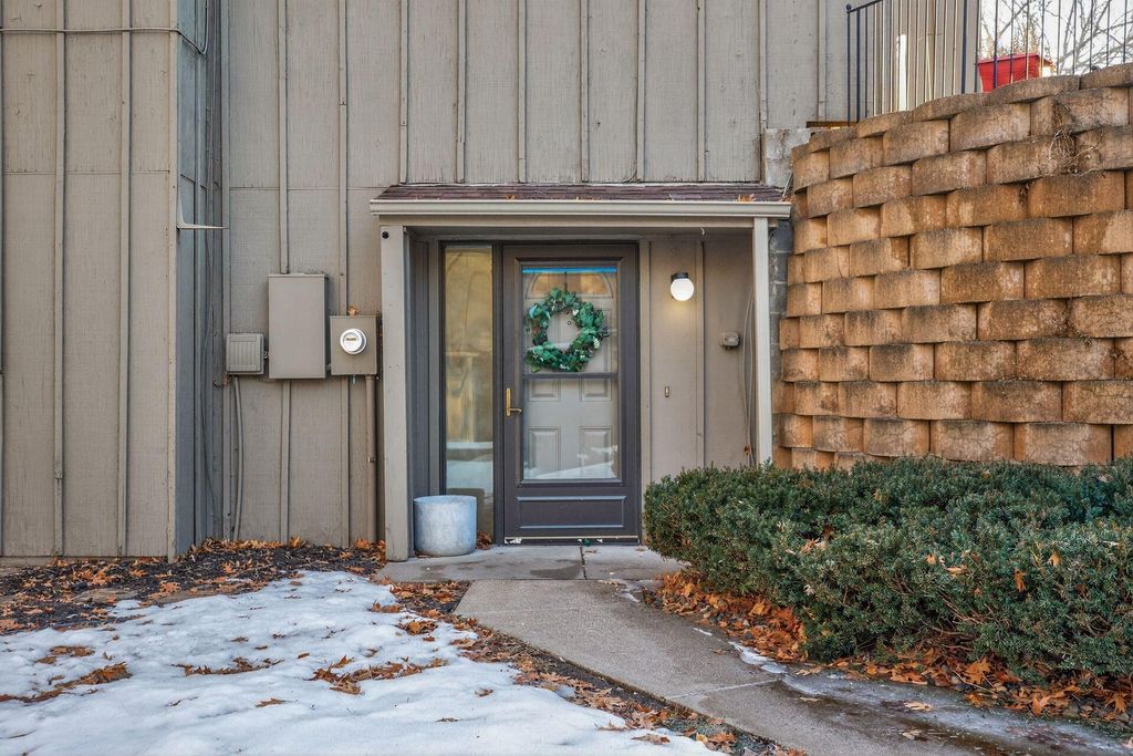 Photo of 1837 Yuma Lane N, Plymouth, MN 55447 (MLS # 7018933)