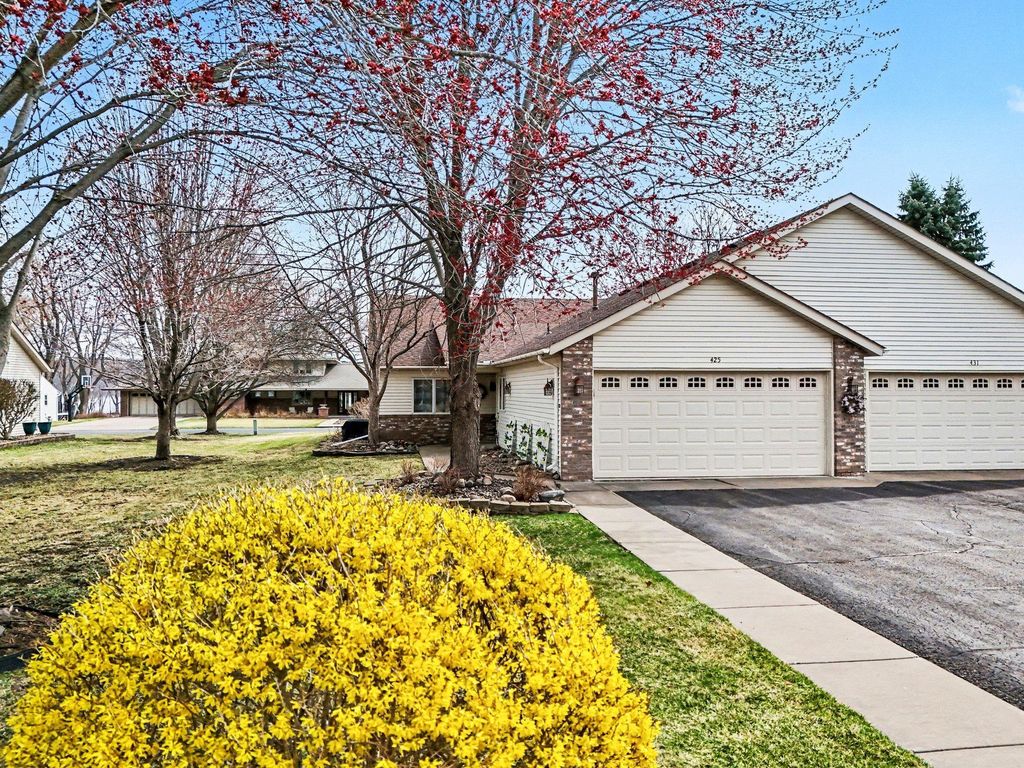 Photo of 425 Maine Street S, Bayport, MN 55003 (MLS # 7044169)