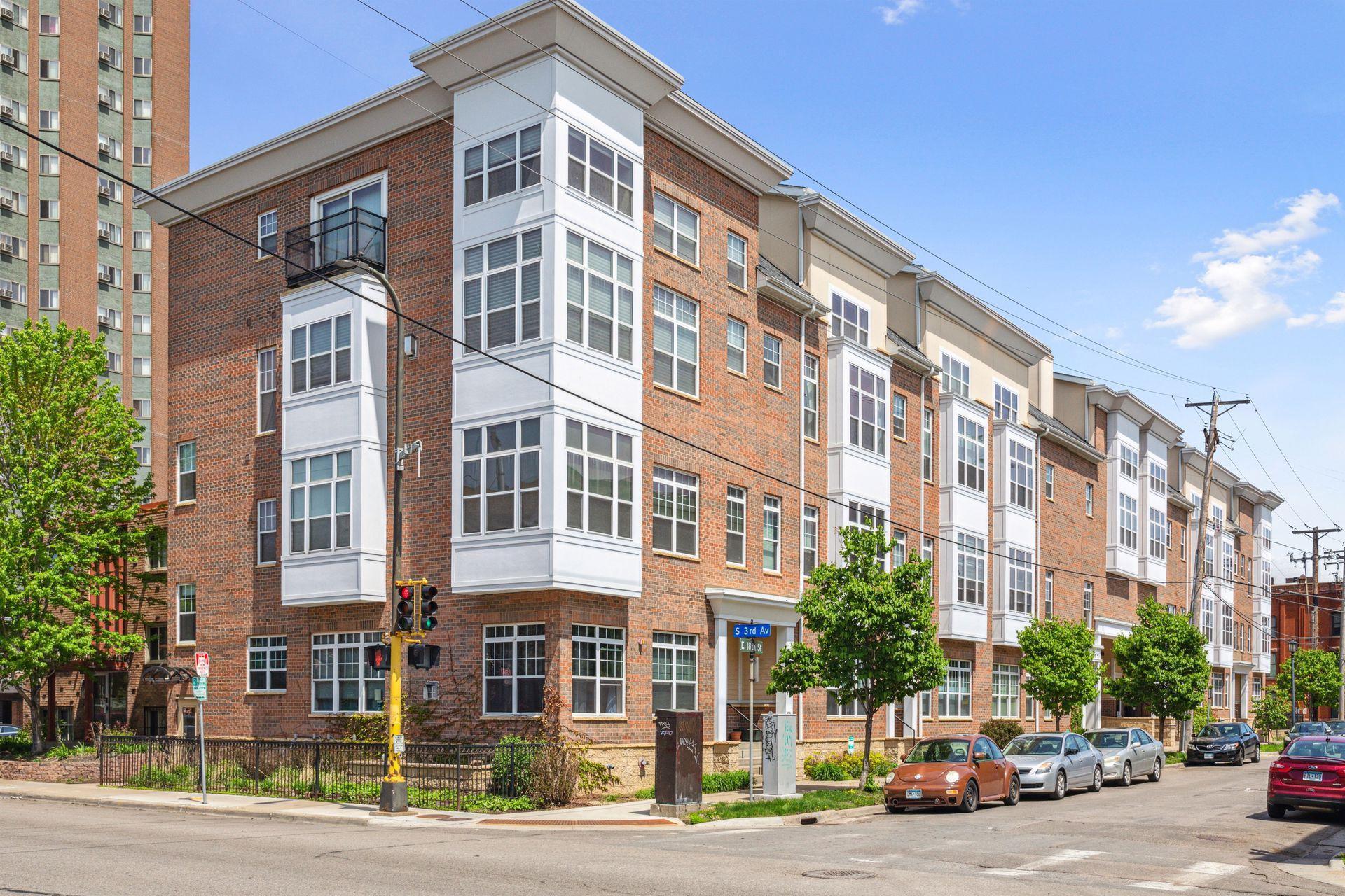 308 E 18th Street 101