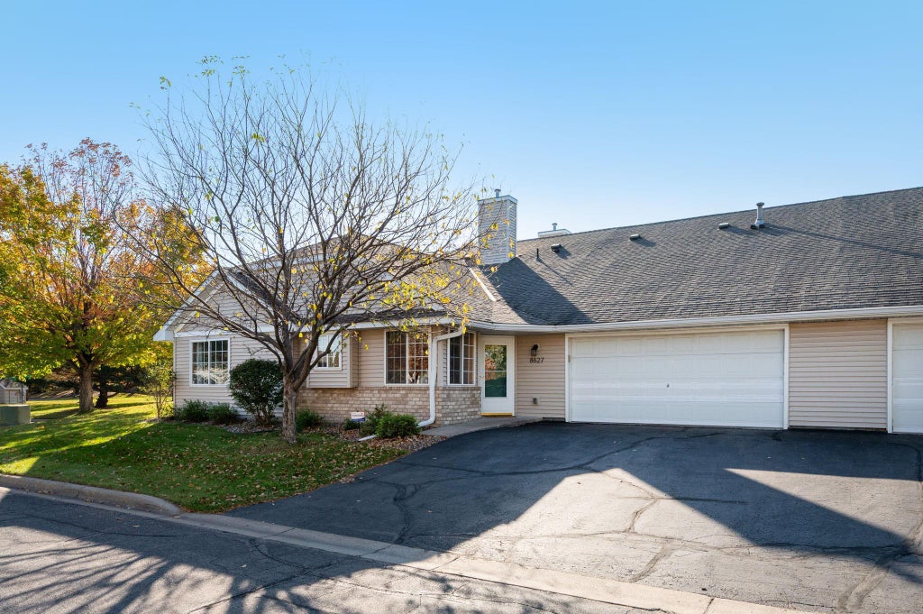 Photo of 8627 Prestwick Lane N, Brooklyn Park, MN 55443 (MLS # 7156200)