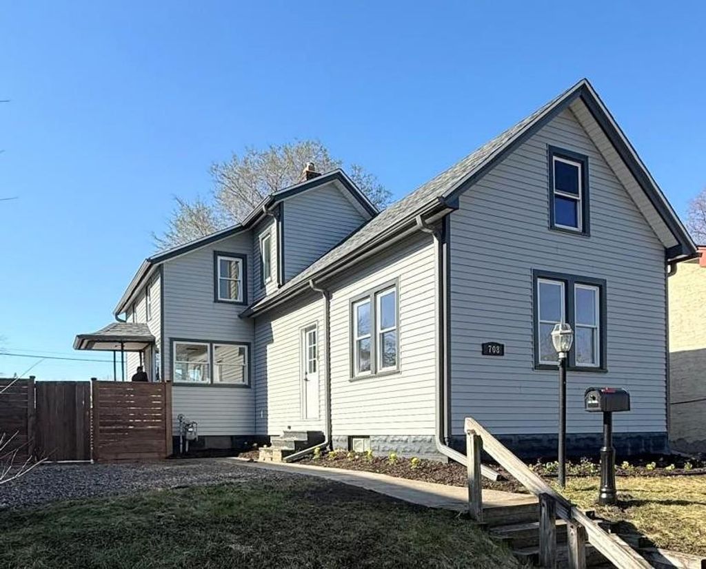 Photo of 708 Watson Avenue, Saint Paul, MN 55102 (MLS # 7057007)