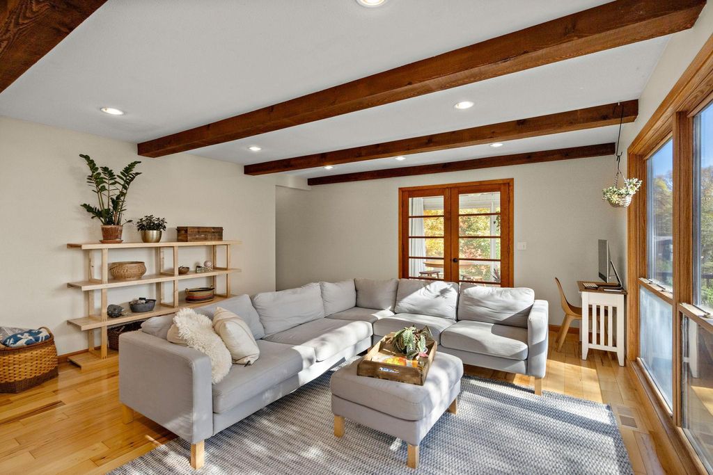 Photo of 15415 Holdridge Road E, Minnetonka, MN 55391 (MLS # 6805005)