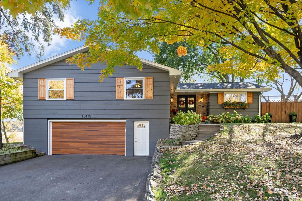 Photo of 15415 Holdridge Road E, Minnetonka, MN 55391 (MLS # 6805005)
