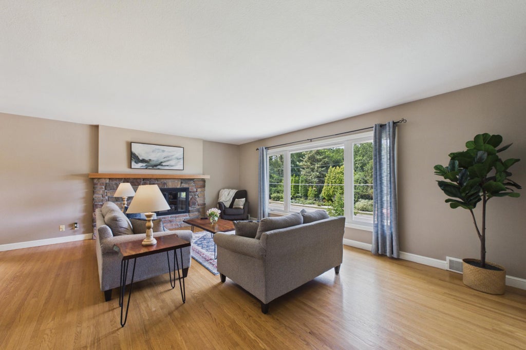 Photo of 2640 Noble Avenue N, Golden Valley, MN 55422 (MLS # 7104714)