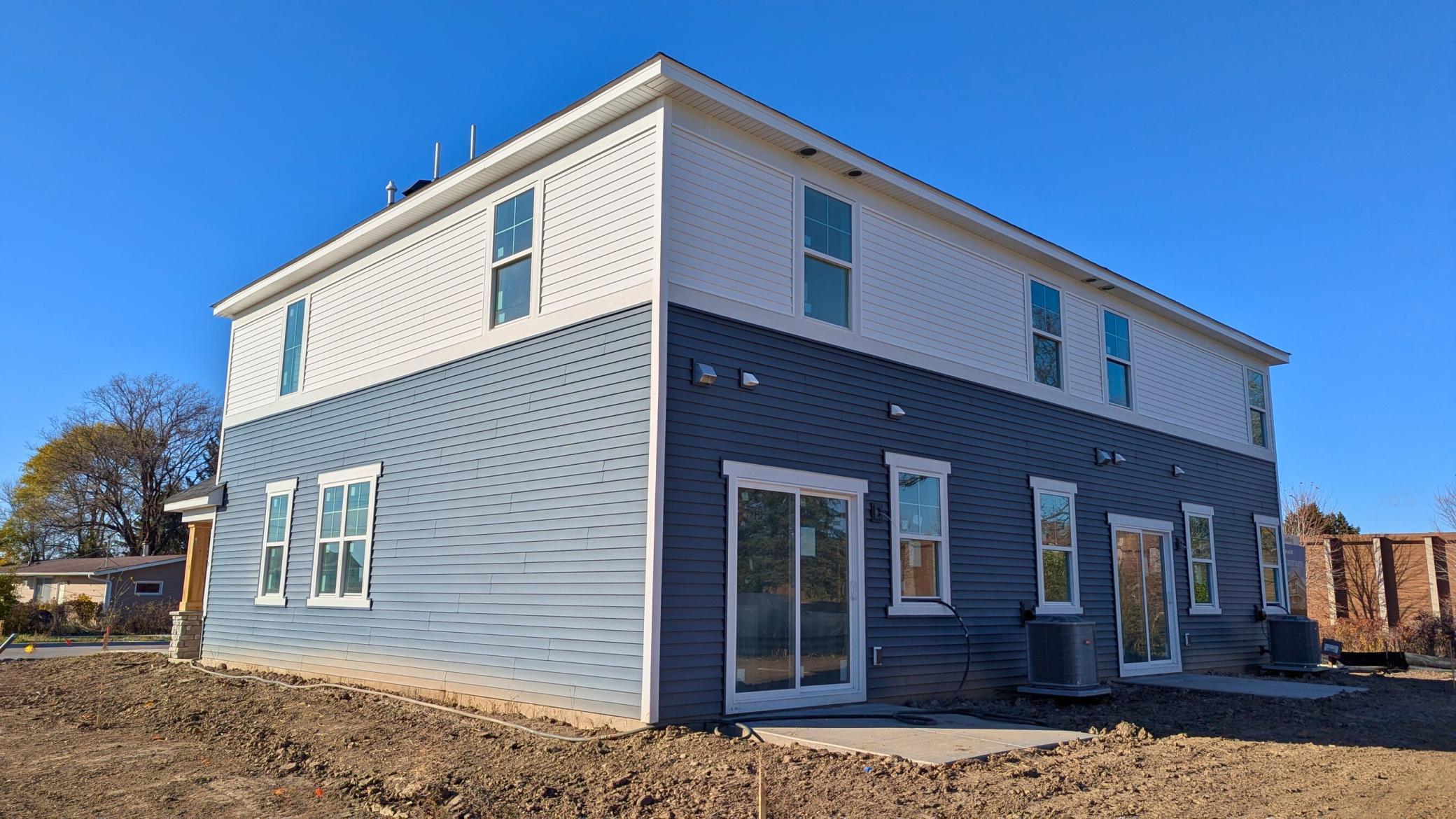 3092 Vanderbie Street