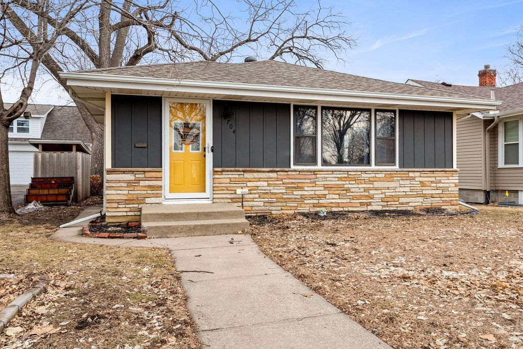 Photo of 2704 W 60th Street, Minneapolis, MN 55410 (MLS # 7029330)