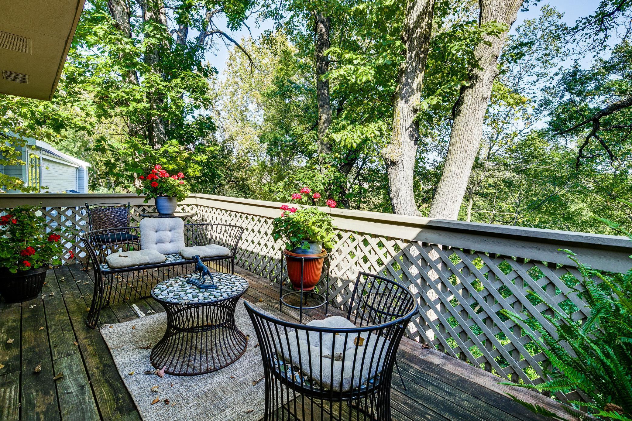 6831 Stonewood Court