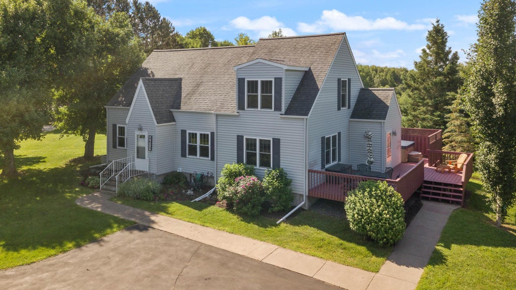Photo of 4073 Reinke Road, Duluth, MN 55811 (MLS # 7111550)