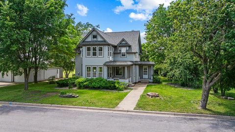 Photo of 207 S Lake Street, Belview, MN 56214 (MLS # 7090129)