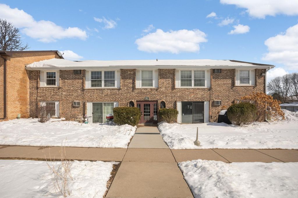 Photo of 811 Smetana Road #8, Hopkins, MN 55343 (MLS # 7038220)