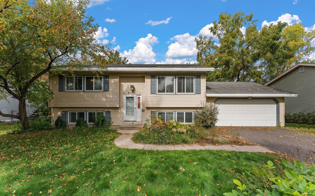 Photo of 475 Springhill Road, Vadnais Heights, MN 55127 (MLS # 7156949)