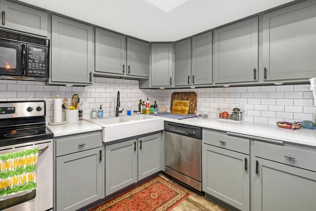 Photo of 20 2nd Street NE #P1606, Minneapolis, MN 55413 (MLS # 7043231)