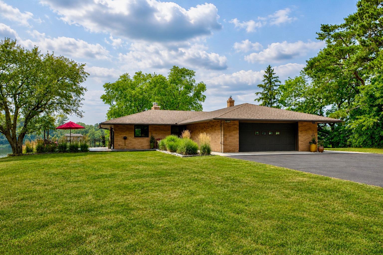 19 Dove Lane