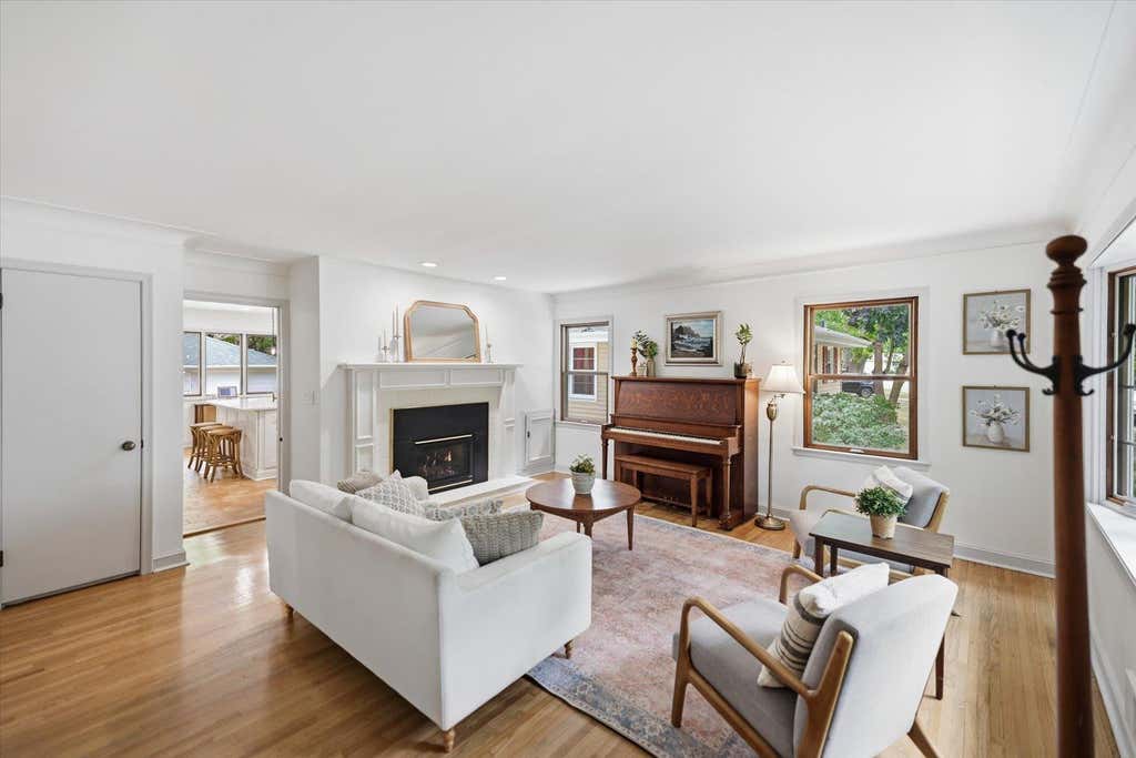 Photo of 4504 Halifax Avenue N, Robbinsdale, MN 55422 (MLS # 7132499)