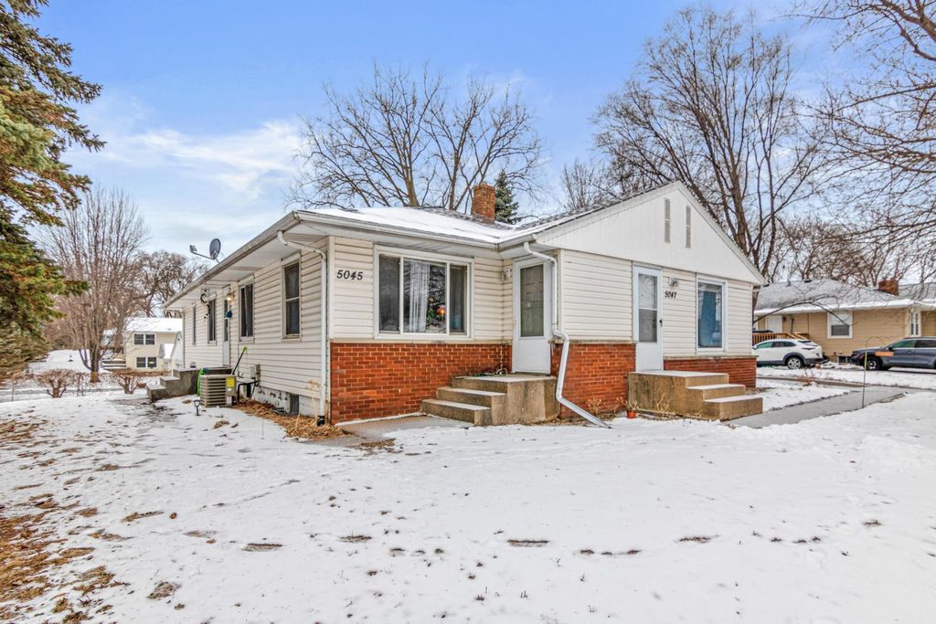 Photo of 5045/5047 Sunnyside Road, Mounds View, MN 55112 (MLS # 7018793)