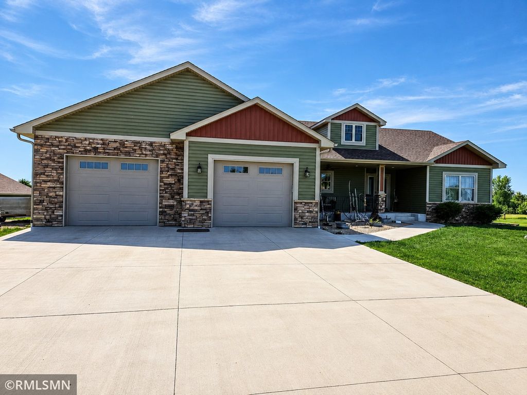 Photo of 30062 Ashby Court, Northfield, MN 55057 (MLS # 7082487)