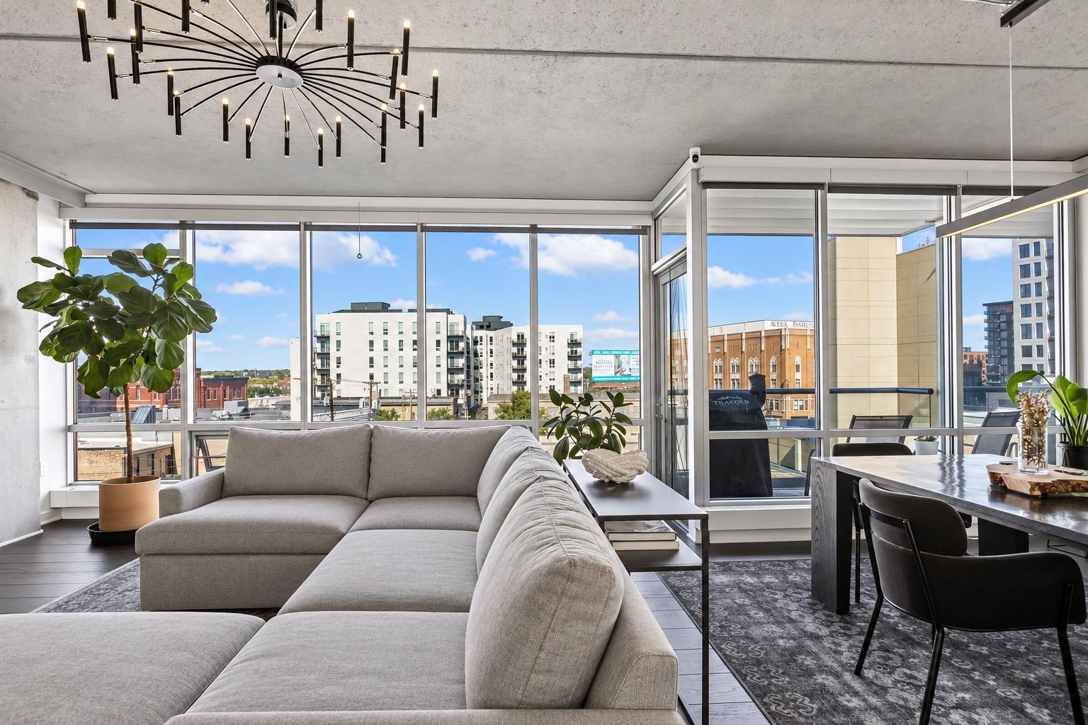 45 University Avenue SE 403
