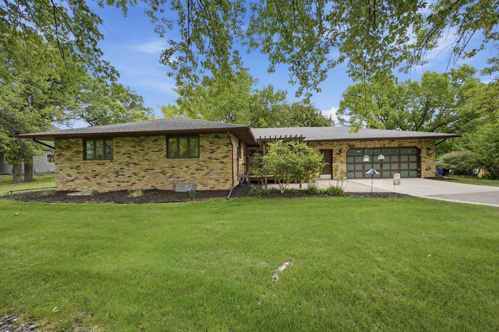 Photo of 3514 Riverview Circle, Moorhead, MN 56560 (MLS # 7082062)