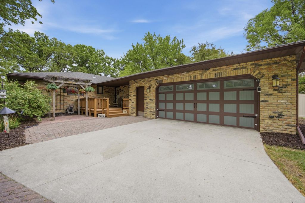 Photo of 3514 Riverview Circle, Moorhead, MN 56560 (MLS # 7082062)