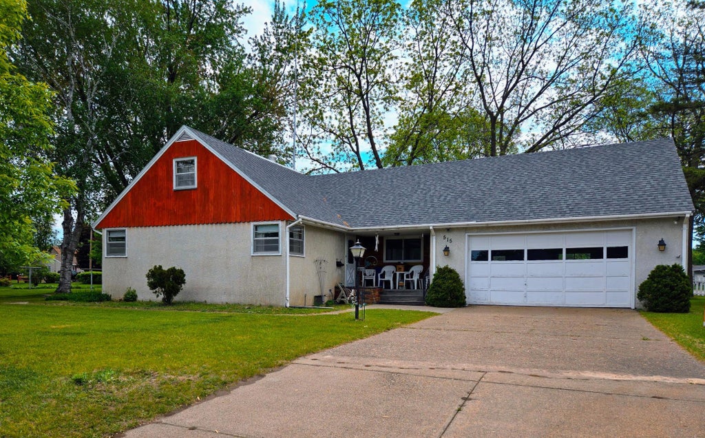 Photo of 515 6th Street SE, Little Falls, MN 56345 (MLS # 7091757)