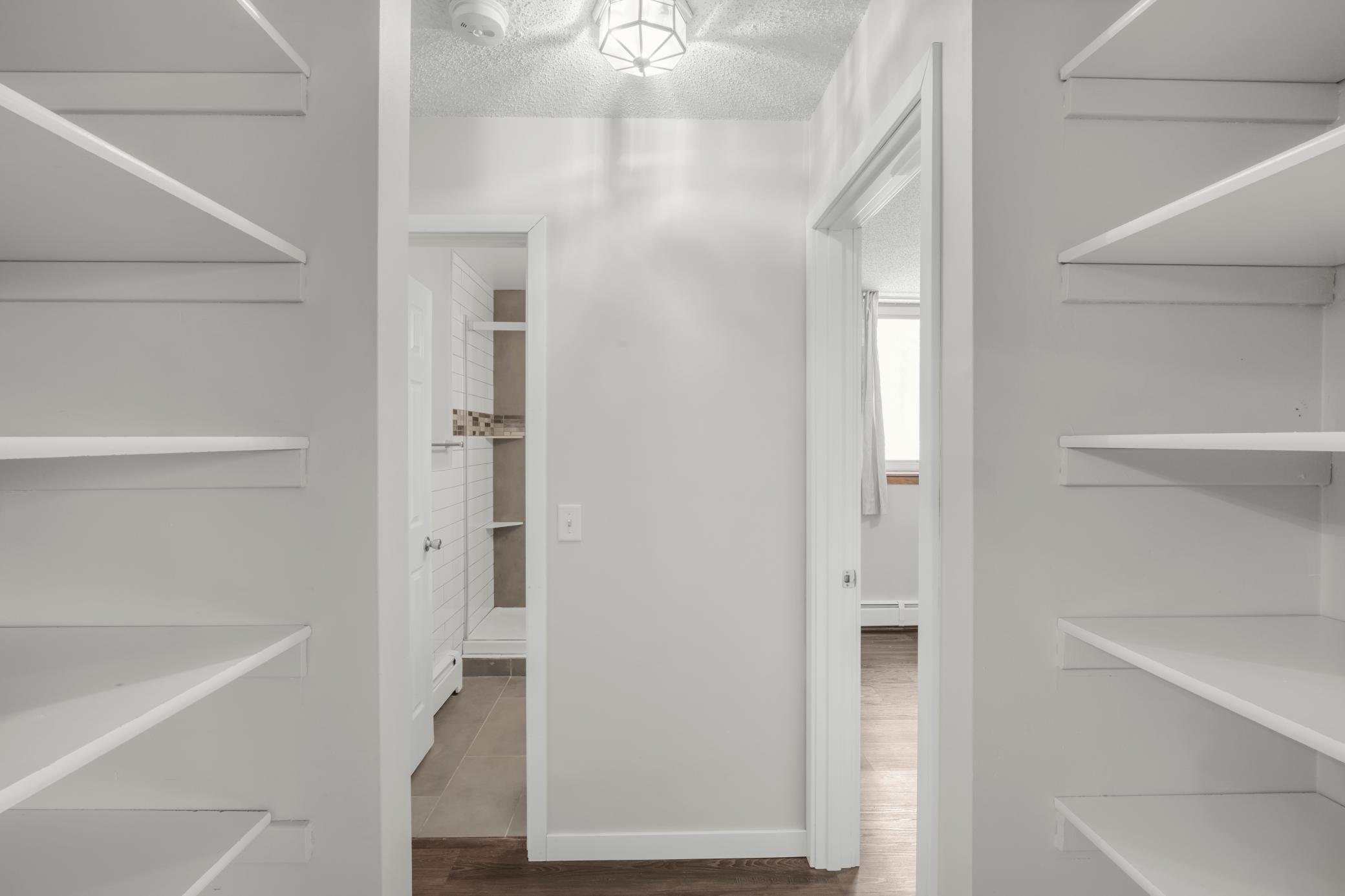 3522 Harriet Avenue 106