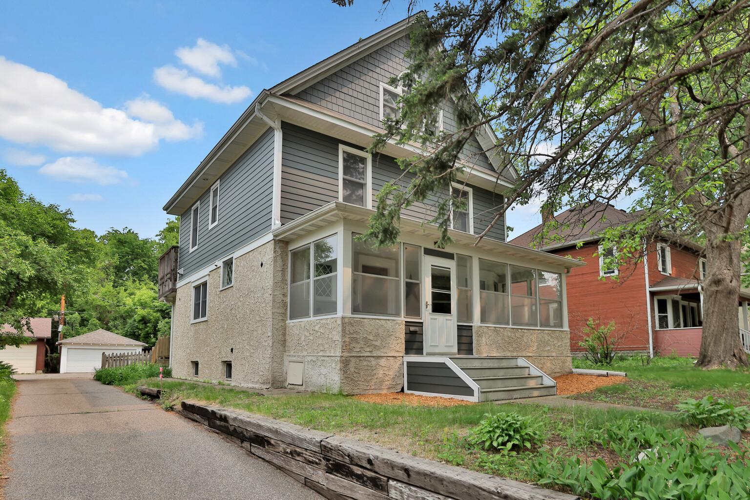 1807 Minnehaha Avenue W