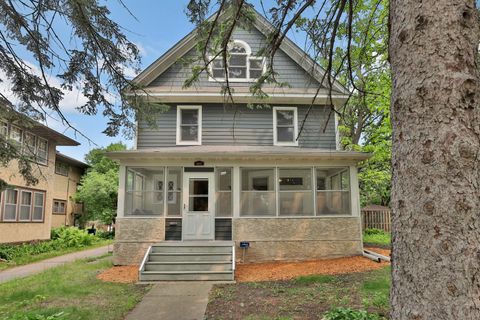 1807 Minnehaha Avenue W Saint Paul MN 55104