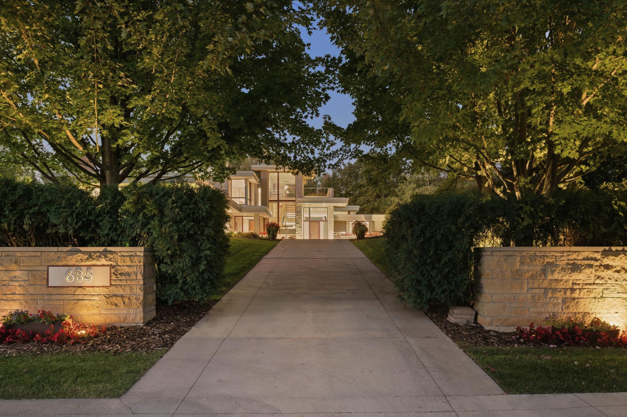 685 Hidden Creek Trail