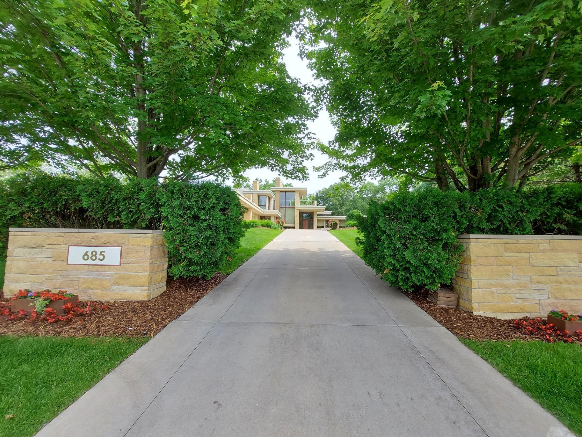 685 Hidden Creek Trail
