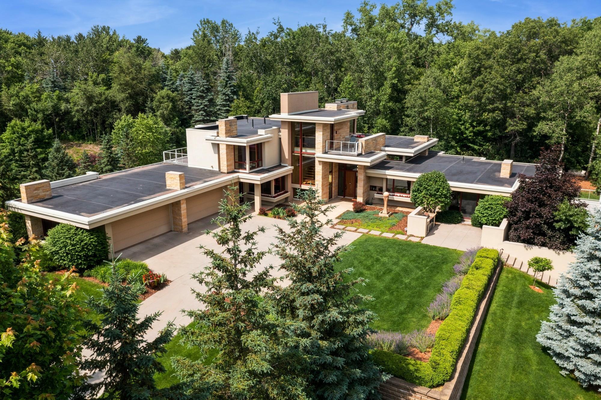 685 Hidden Creek Trail