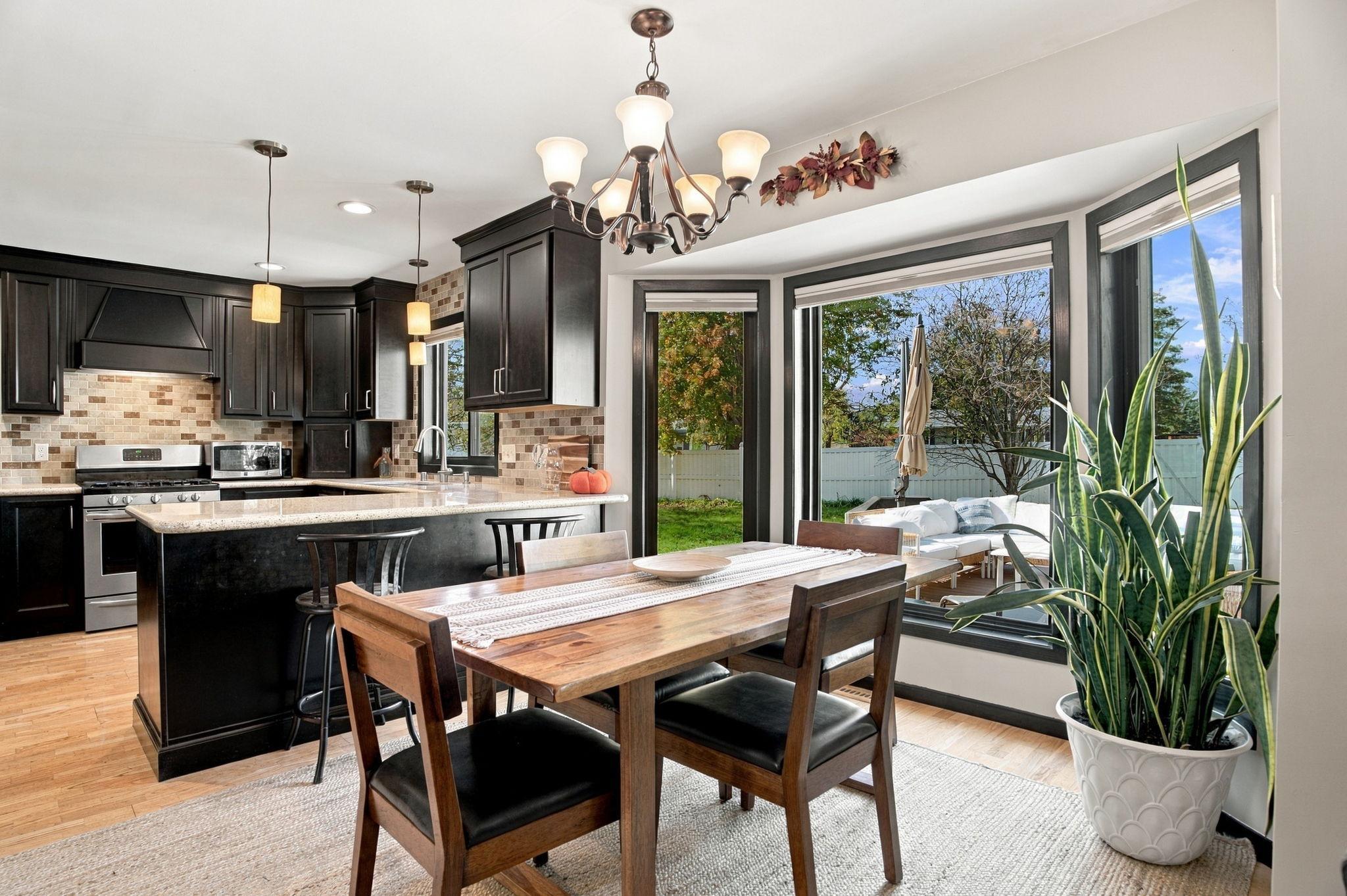 10626 Daisy Circle