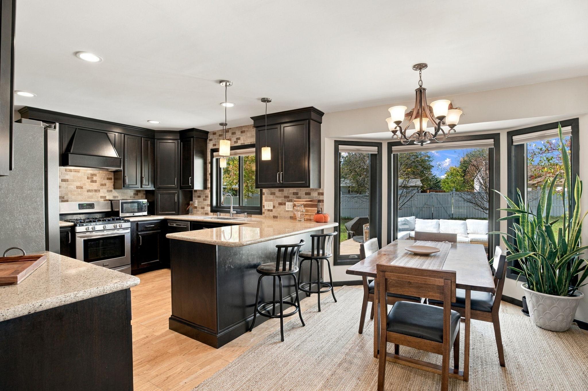 10626 Daisy Circle